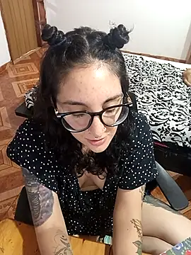 Melinerd online show from December 17, 2025, 8:03 pm