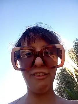 Snapshot of cleopatravodos chatting on June 3, 2026, 2:44 pm cleopatravodos online show from June 3, 2026, 2:44 pm
