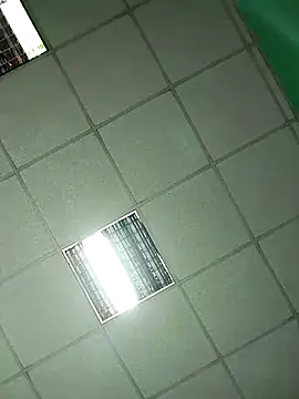 platone09 online show from December 15, 2025, 2:23 pm