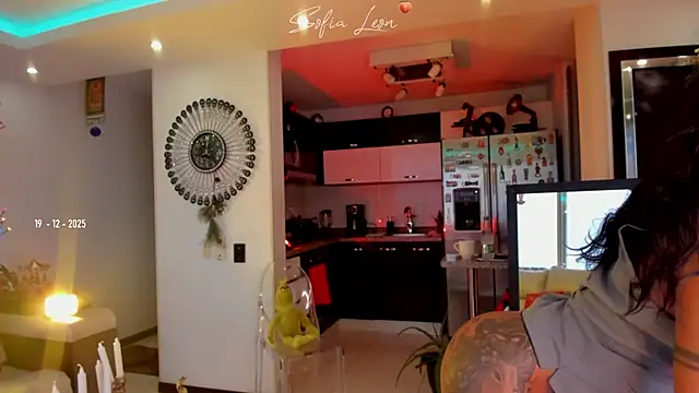 Snapshot of sofiasexhot chatting on December 19, 2025, 1:02 pm sofiasexhot online show from December 19, 2025, 1:02 pm