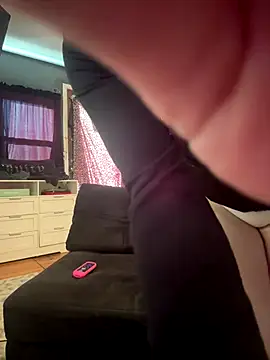 sofrancy online show from December 21, 2025, 4:19 pm