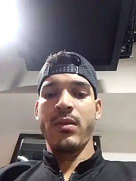 Snapshot of Davidgnzz1993 chatting on November 17, 2025, 2:48 am Davidgnzz1993 online show from November 17, 2025, 2:48 am