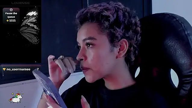 Anny Kiitty online show from February 8, 2026, 4:05 pm