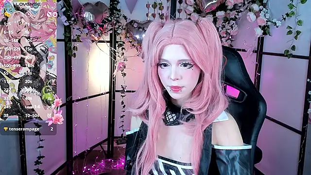 Snapshot of Aluwe_Say chatting on February 13, 2026, 9:15 pm Aluwe Say online show from February 13, 2026, 9:15 pm