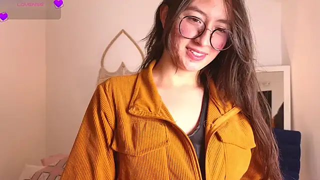 Snapshot of ChaosDoll__ chatting on December 22, 2025, 8:53 pm ChaosDoll online show from December 22, 2025, 8:53 pm