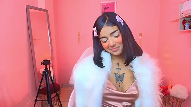 Milu carbajal x online show from November 27, 2025, 8:31 pm