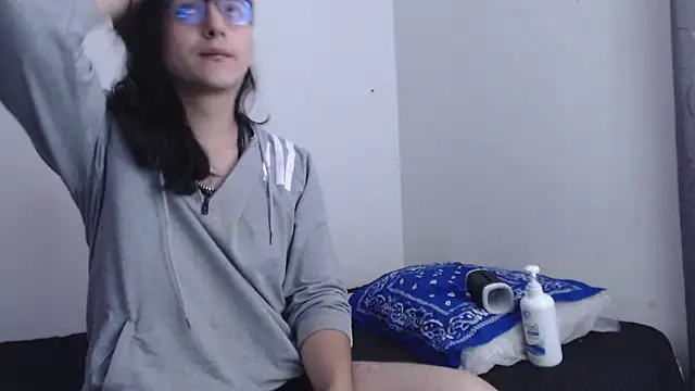 Amoneth Xx online show from December 4, 2025, 6:07 pm