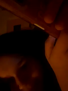 Snapshot of AngelSin04 chatting on November 16, 2025, 10:57 pm AngelSin04 online show from November 16, 2025, 10:57 pm