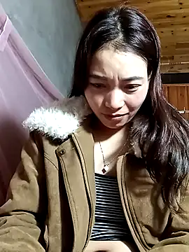 Snapshot of _Su-Su_ chatting on February 3, 2026, 4:21 am Su-Su online show from February 3, 2026, 4:21 am