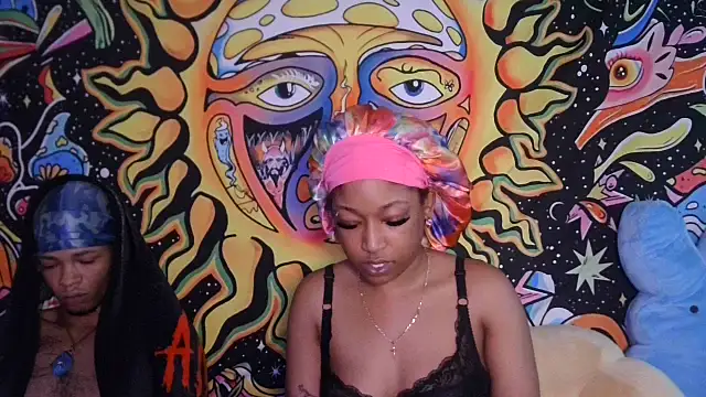 stellakobra online show from April 15, 2026, 10:43 pm