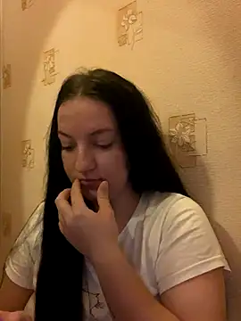 DianasLovex online show from November 27, 2025, 9:15 pm