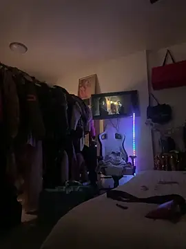 Motherbigbus online show from April 10, 2026, 12:12 pm