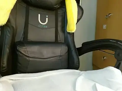 Snapshot of DiivaMarii chatting on December 2, 2025, 12:40 pm DiivaMarii online show from December 2, 2025, 12:40 pm