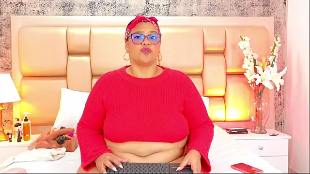 SelennaCooper online show from January 12, 2026, 11:50 am