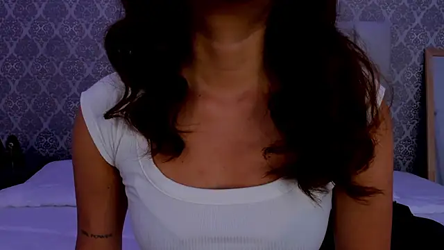 Venuss888 online show from December 15, 2025, 1:28 pm