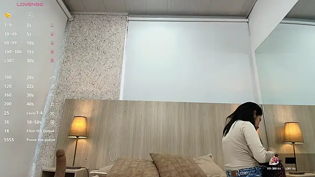 mature eva1 online show from April 8, 2026, 11:12 am