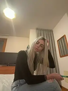 feliciafelon online show from February 21, 2026, 8:55 pm