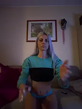 feliciafelon online show from April 17, 2026, 11:51 pm