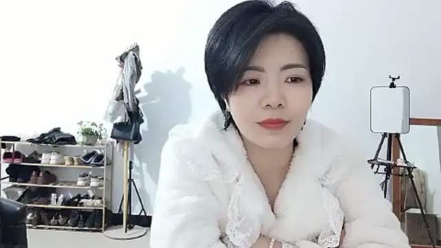 adele8731 online show from December 18, 2025, 2:54 pm