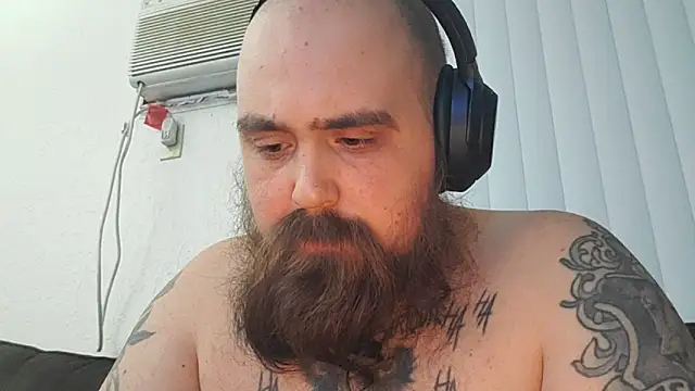 JakeThaSnake74 online show from November 16, 2025, 3:44 am