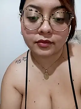 Snapshot of Anna_Lucia88 chatting on May 29, 2026, 5:46 am Anna Lucia88 online show from May 29, 2026, 5:46 am