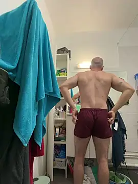 Snapshot of CBALLS34 chatting on June 22, 2026, 4:37 pm CBALLS34 online show from June 22, 2026, 4:37 pm