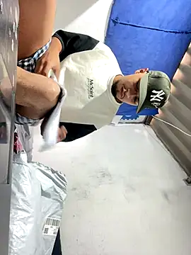 deivonthewater online show from November 27, 2025, 6:19 pm