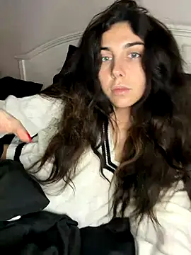 Snapshot of sometimesmiachristina chatting on November 29, 2025, 6:35 am sometimesmiachristina online show from November 29, 2025, 6:35 am