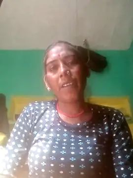 Snapshot of Xx_savita chatting on November 30, 2025, 6:47 am Xx savita online show from November 30, 2025, 6:47 am