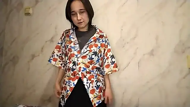 TianaMeiser online show from December 5, 2025, 11:09 am