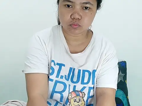 Snapshot of Sweetbigtits_69 chatting on November 30, 2025, 5:03 pm Sweetbigtits 69 online show from November 30, 2025, 5:03 pm