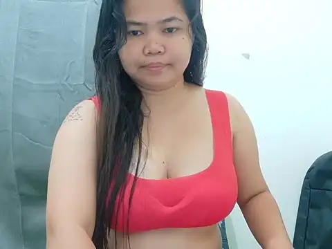 Snapshot of Sweetbigtits_69 chatting on April 18, 2026, 5:04 pm Sweetbigtits 69 online show from April 18, 2026, 5:04 pm