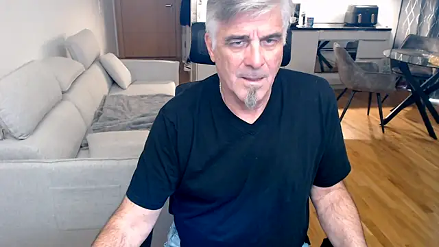 Buidapest online show from March 14, 2026, 1:28 pm