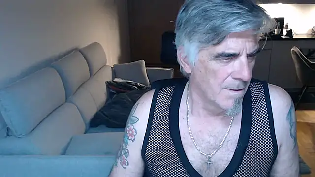 Snapshot of Buidapest chatting on May 20, 2026, 10:18 pm Buidapest online show from May 20, 2026, 10:18 pm