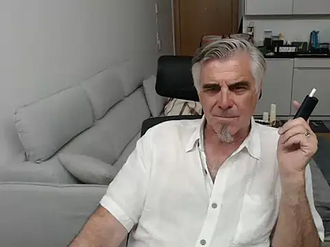 Snapshot of Buidapest chatting on May 30, 2026, 6:20 am Buidapest online show from May 30, 2026, 6:20 am