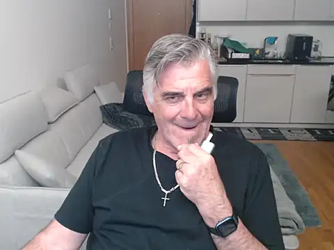 Snapshot of Buidapest chatting on April 28, 2026, 1:04 am Buidapest online show from April 28, 2026, 1:04 am