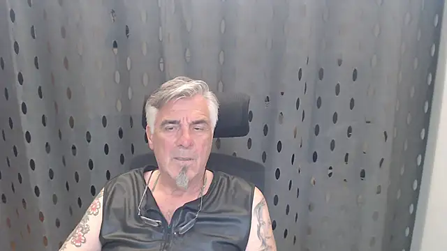 Snapshot of Buidapest chatting on July 18, 2026, 12:36 pm Buidapest online show from July 18, 2026, 12:36 pm