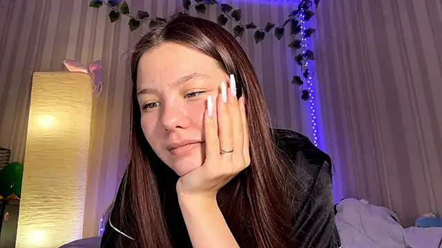 CutieSlim online show from February 9, 2026, 12:03 pm