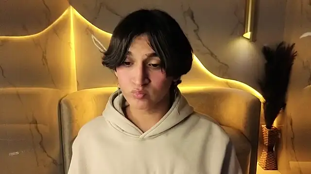 zoe tp online show from November 24, 2025, 8:09 pm