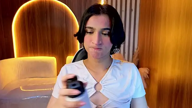 Snapshot of zoe_tp chatting on January 16, 2026, 8:02 pm zoe tp online show from January 16, 2026, 8:02 pm