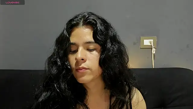 Snapshot of Angel-umbra chatting on November 23, 2025, 8:19 pm Angel-umbra online show from November 23, 2025, 8:19 pm