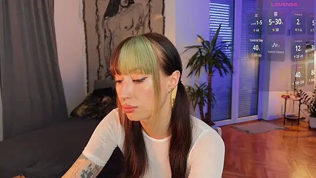 inked witch online show from November 10, 2025, 1:38 pm