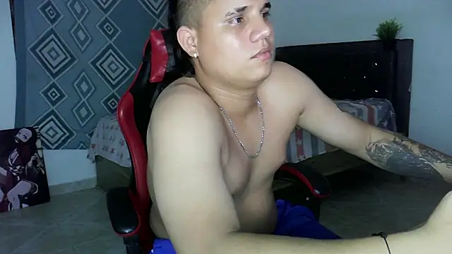 Snapshot of emr_master chatting on November 17, 2025, 7:12 am emr master online show from November 17, 2025, 7:12 am