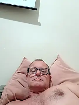 Snapshot of nard53 chatting on January 14, 2026, 12:03 am nard53 online show from January 14, 2026, 12:03 am