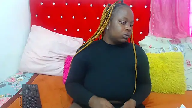 Snapshot of melanin_lizzy chatting on May 25, 2026, 1:21 pm melanin lizzy online show from May 25, 2026, 1:21 pm