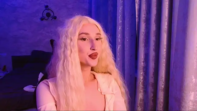  Honey sunset  online show from February 3, 2026, 8:14 pm