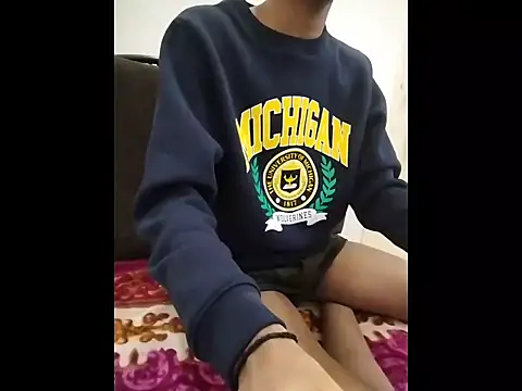 Snapshot of akshr1099 chatting on December 20, 2025, 12:08 pm akshr1099 online show from December 20, 2025, 12:08 pm