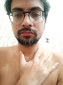 Rajkinky2028 online show from November 27, 2025, 4:02 am