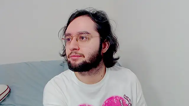 eren jaeger2000 online show from January 15, 2026, 2:26 am