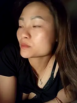 Lee-Thee online show from November 25, 2025, 1:44 pm